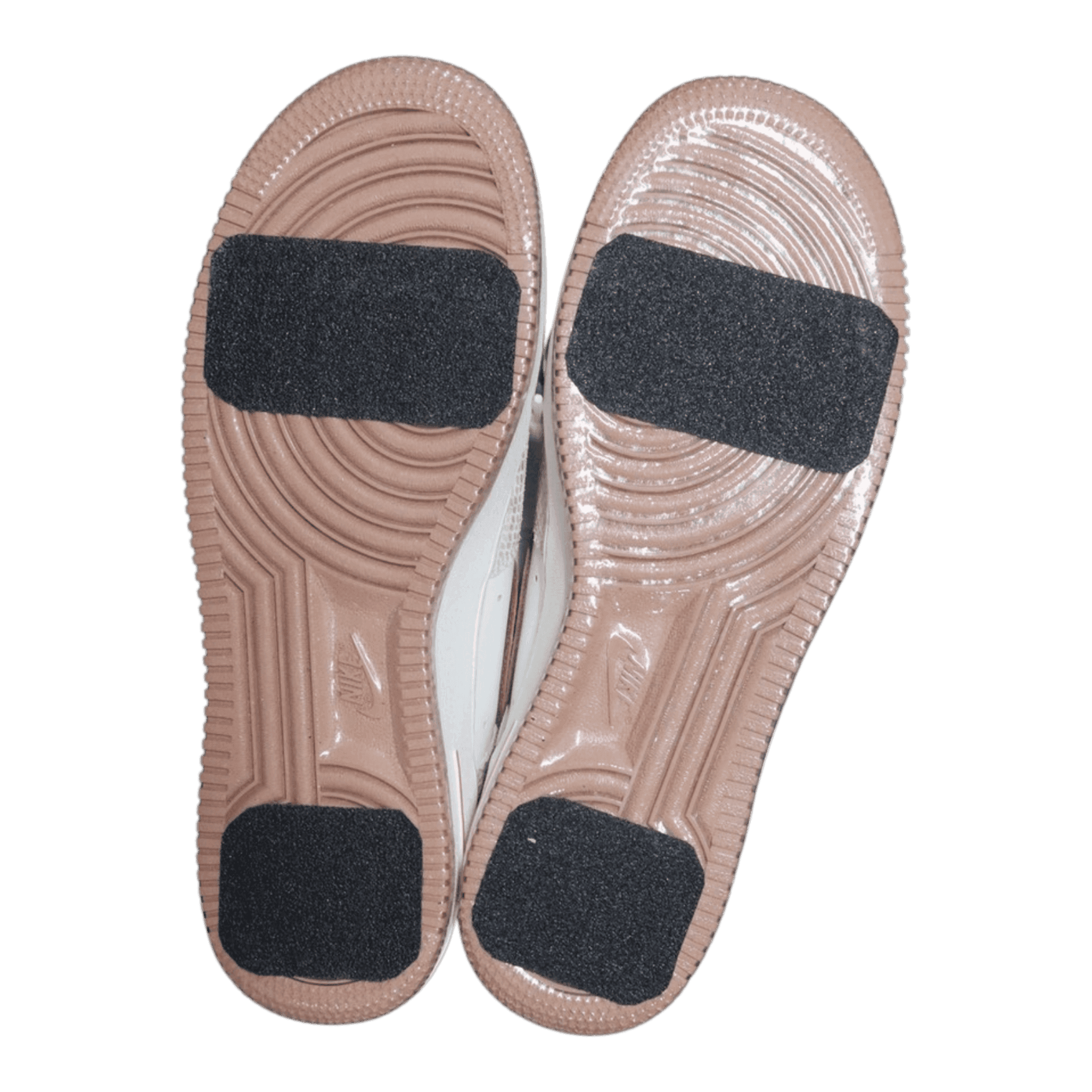 Sole 3M trong suốt trên sneaker Nike - after
