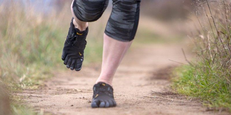 Giày chạy bộ chân trần có thật sự tốt như lời đồn? 
