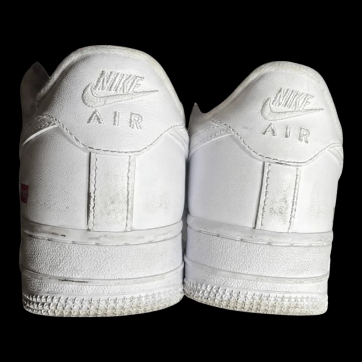 Vệ sinh spa sneaker Nike - before chi-tiet at EXTRIM