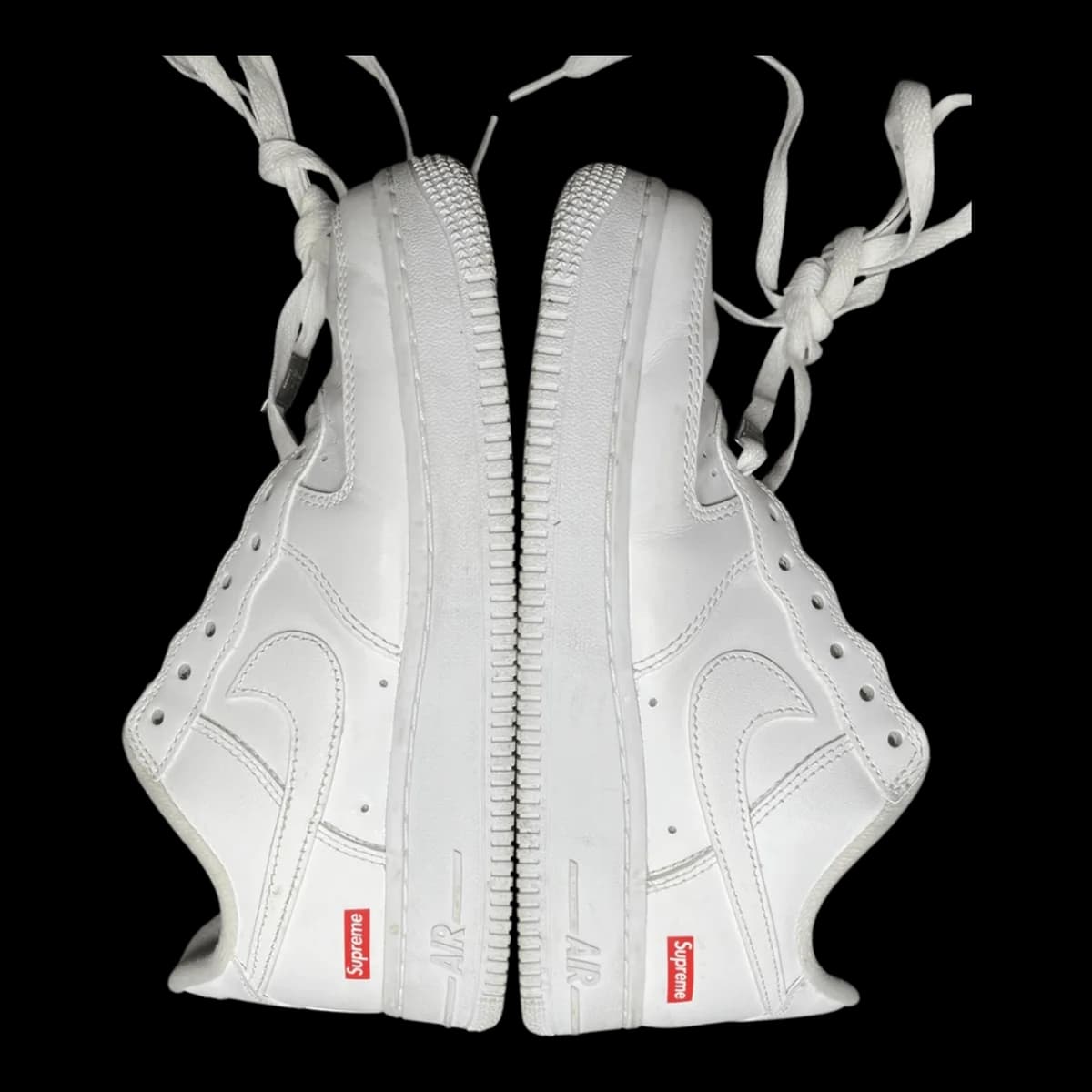 Vệ sinh spa sneaker Nike - before chi-tiet at EXTRIM