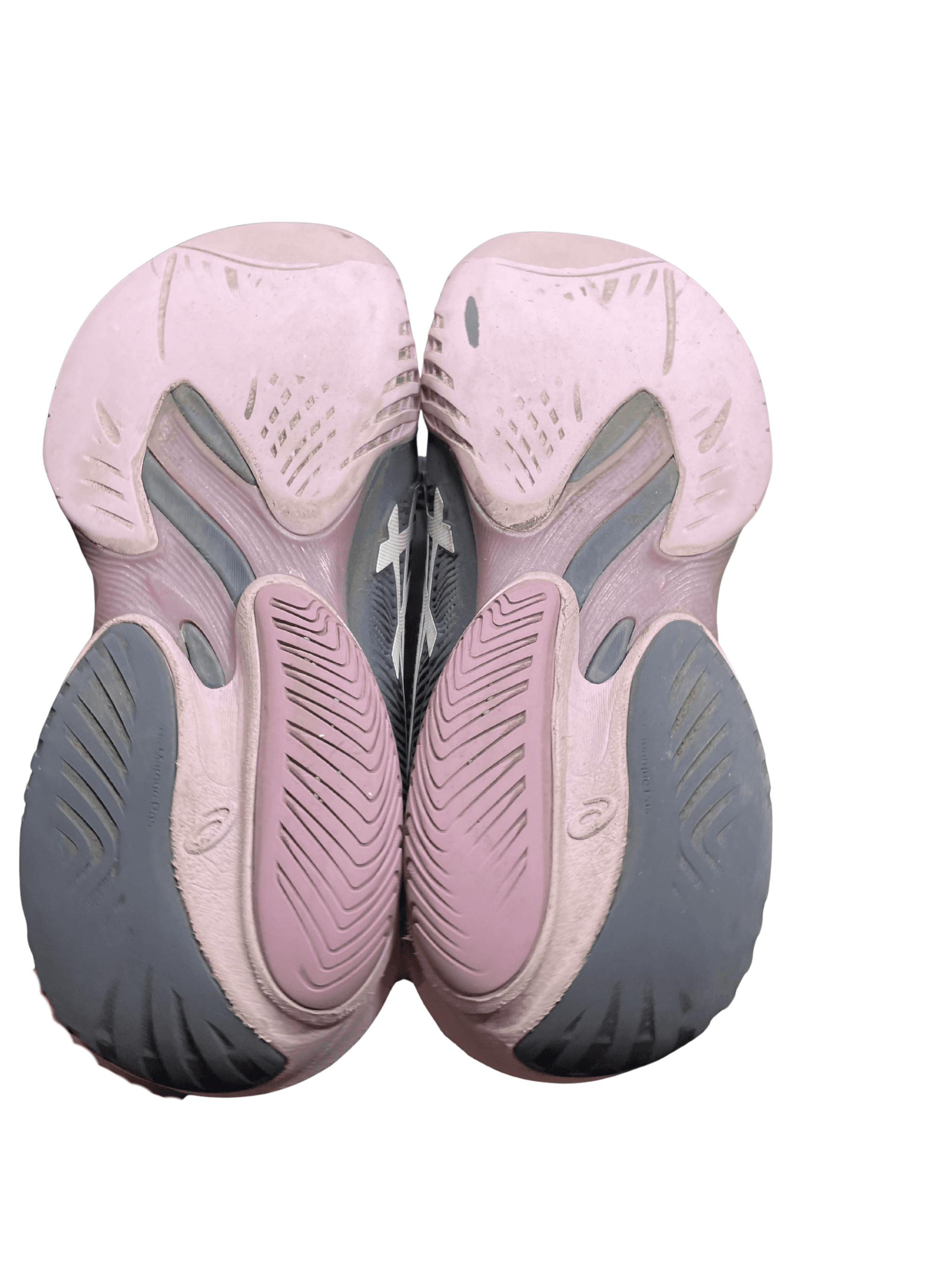 Category illustration (before): High-traction court rubber, lightweight