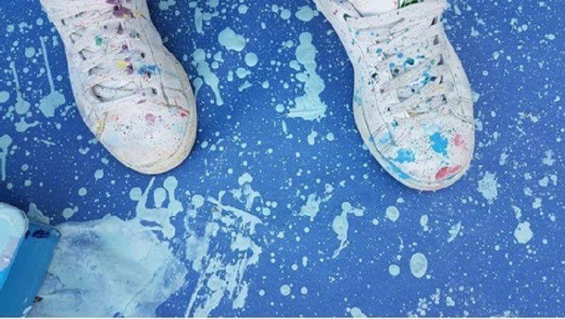 Hướng dẫn 5 cách tẩy vết sơn dính trên giày da hiệu quả