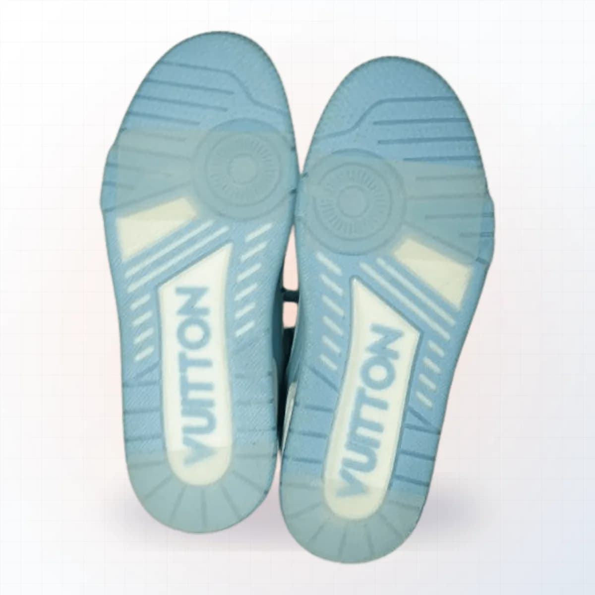 Louis Vuitton sneaker mặt đế trước khi xử lý tại EXTRIM