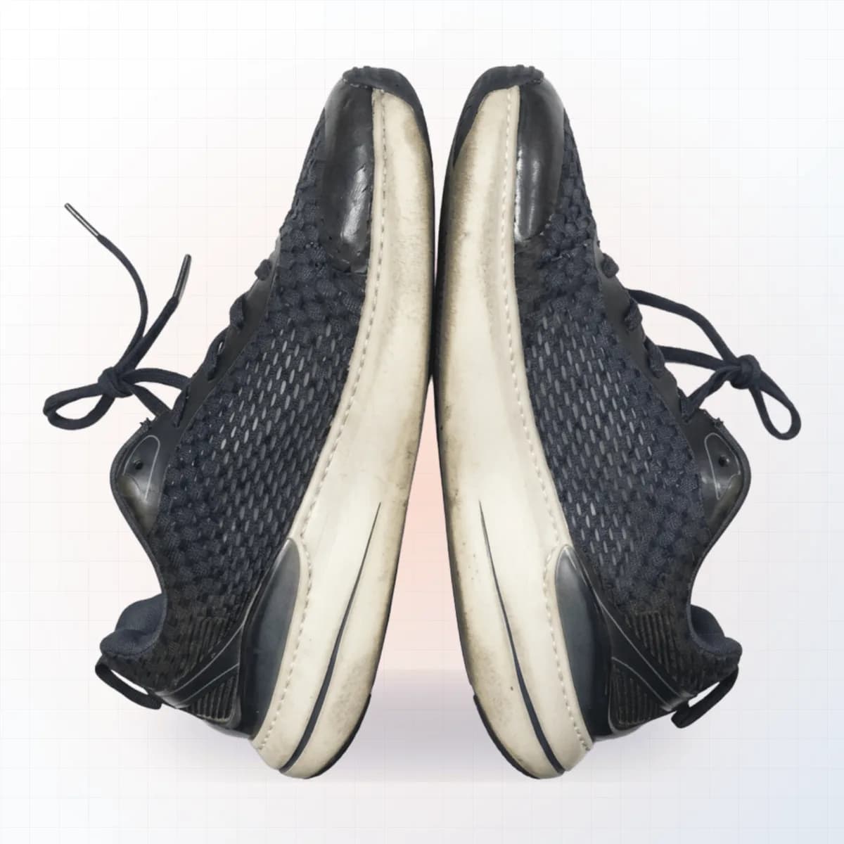 Sneaker Xiaomi sau khi khâu may dán đế tại EXTRIM.