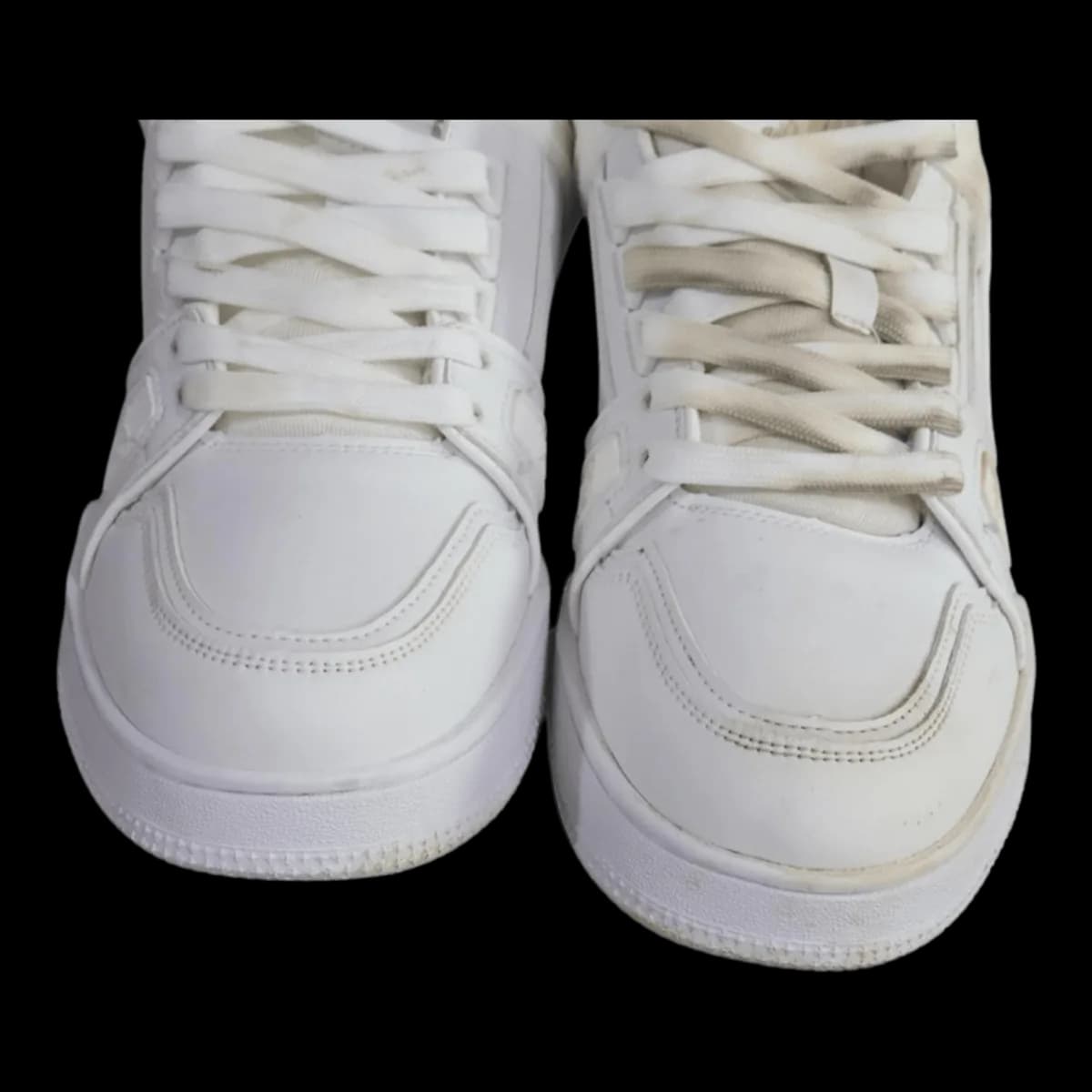 Sneaker Louis Vuitton — Vệ sinh chuyên sâu (sau)