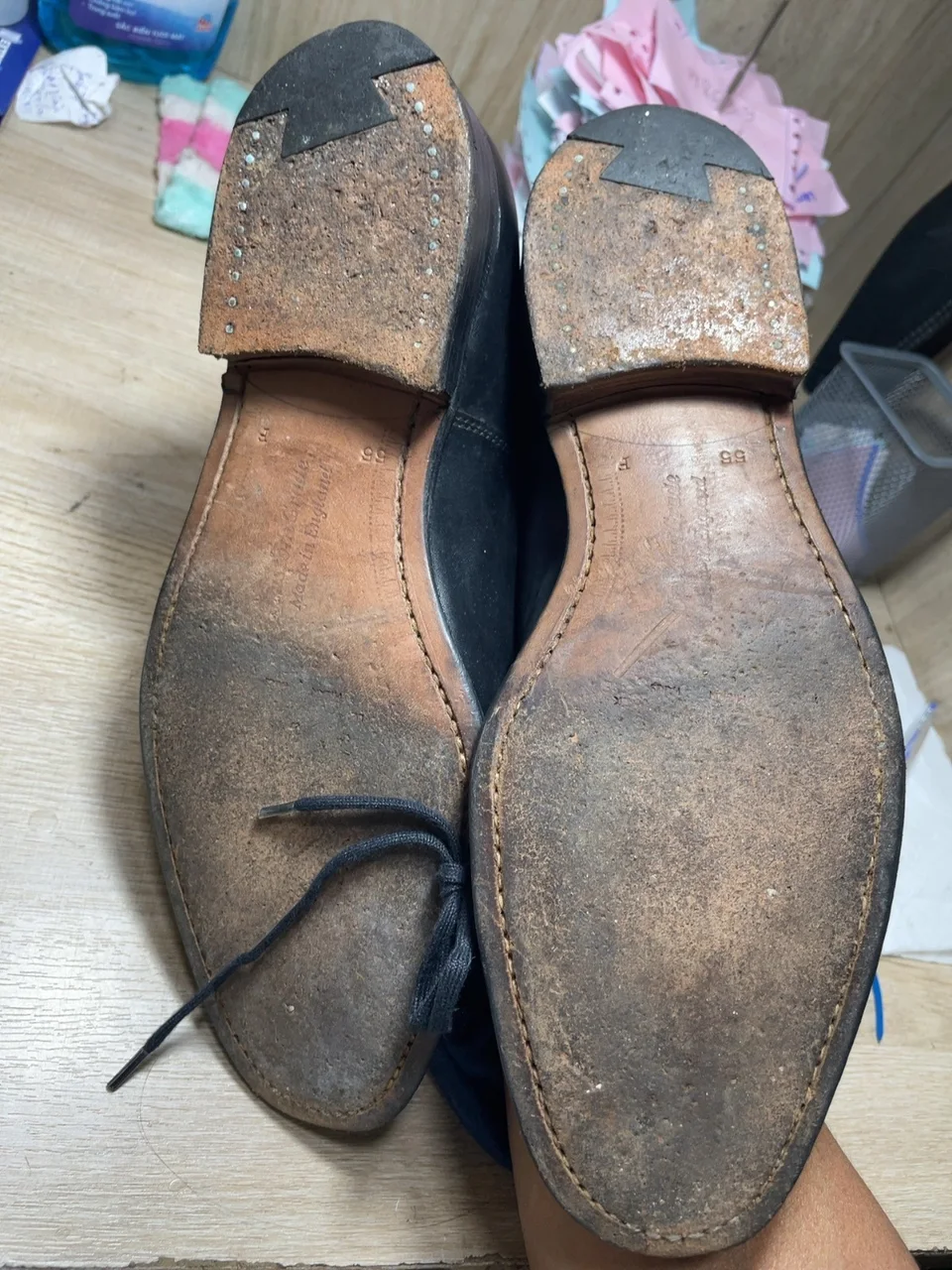 Trước khi nong rộng form giày: Nong Size Giày - Giày Tây Da (118633/1752) (Giày cần phủ Nano chống thấm bảo vệ hoặc vẽ Custom theo yêu cầu)