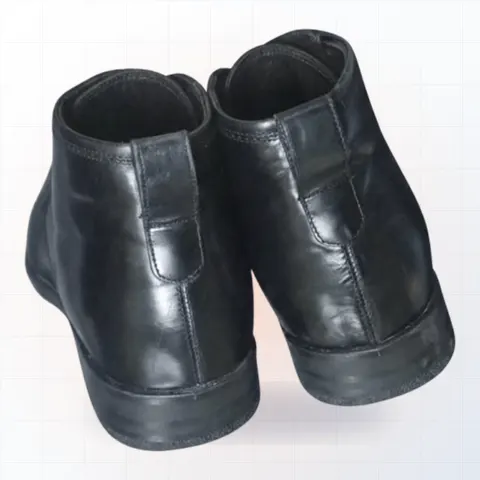 Salvatore Ferragamo boot gót sau khi hoàn thiện tại EXTRIM