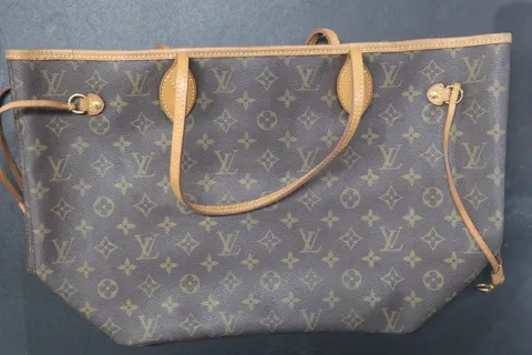 Túi Louis Vuitton sau xử lý tại EXTRIM