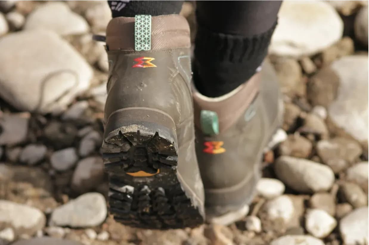 Outsole là gì? Cấu tạo mặt đế giày và dấu hiệu cần thay đế