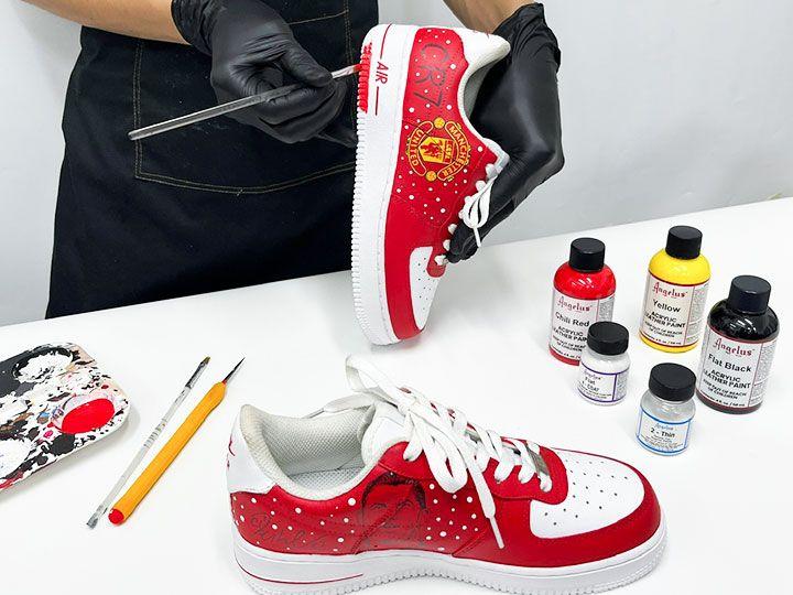 CUSTOM GIÀY TẠI NHÀ? TƯỞNG KHÔNG DỄ NHƯNG LẠI DỄ KHÔNG TƯỞNG