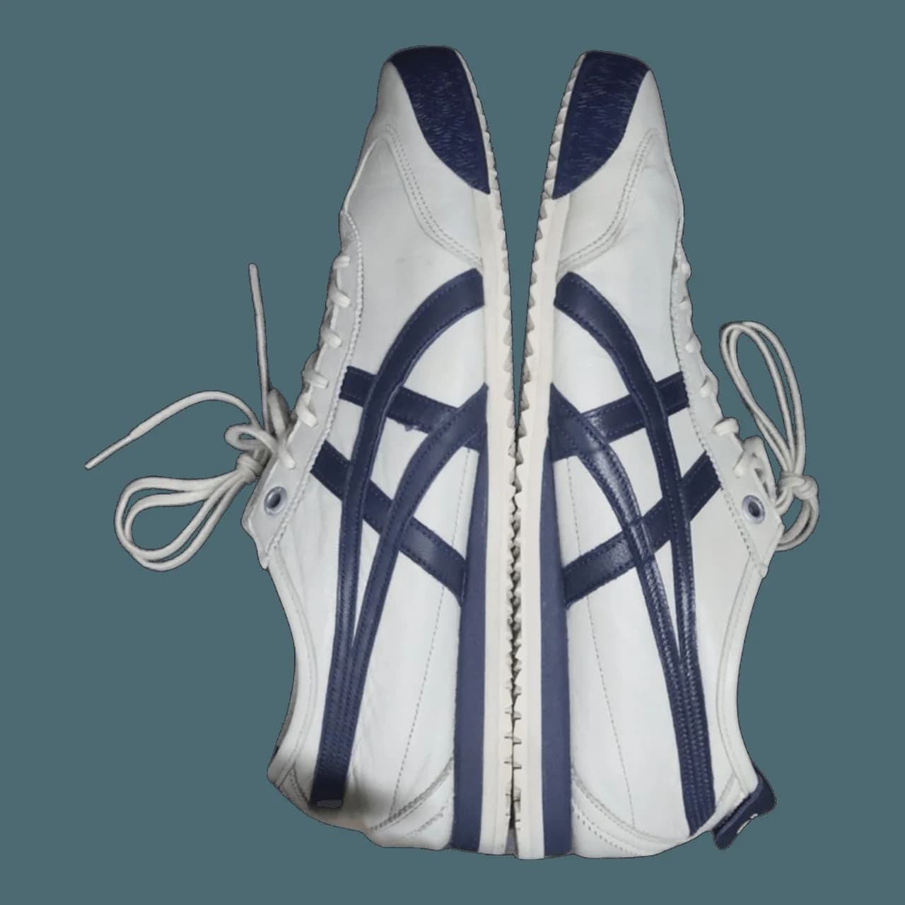 Sau khi spa phục hồi giày da lộn tại EXTRIM: ve-sinh-spa-giay - Onitsuka Tiger (unknown_p04) hoàn thiện sạch đẹp